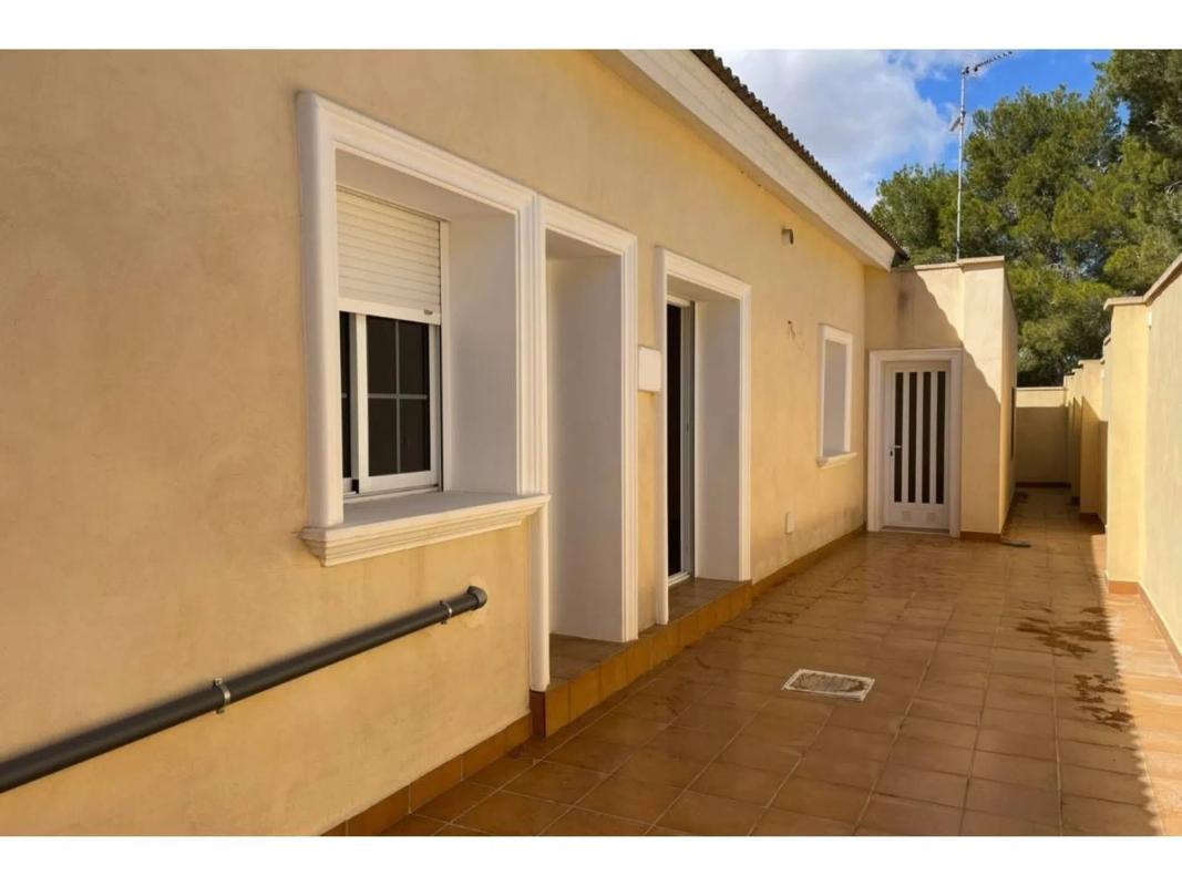 Properties for sale and rent in Spain photo 3