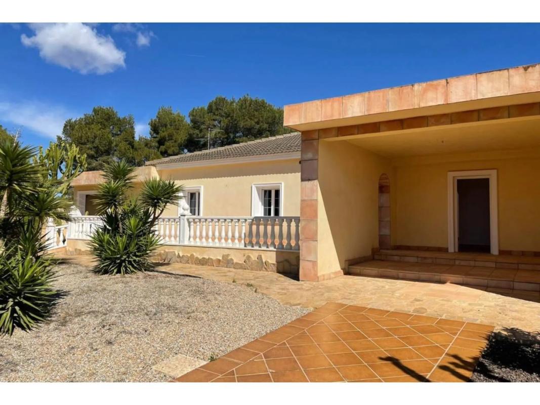 Properties for sale and rent in Spain photo 5