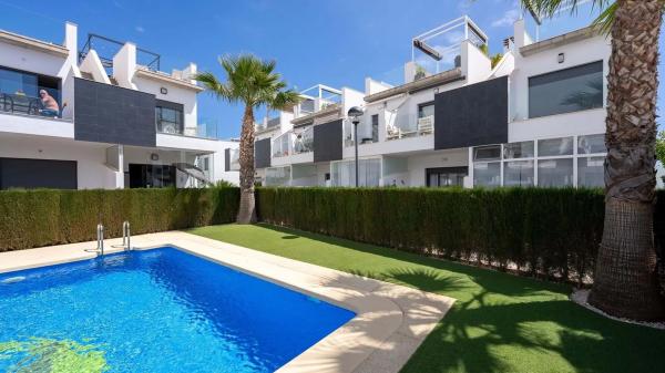 Квартира на продажу в Zona Pueblo, Пилар де ла Орадада photo 1