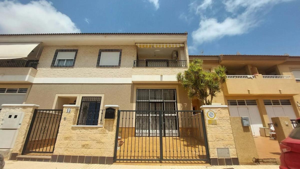 Venta de chalet independiente en Zona Pueblo, Pilar de la Horadada
photo 1