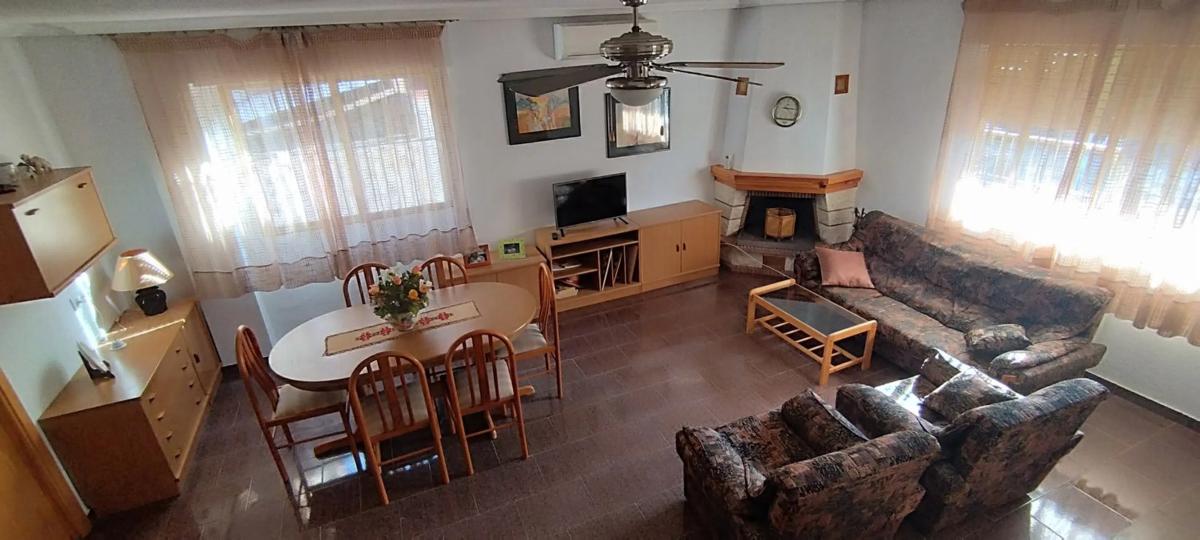 Недвижимость на продажу и в аренду в Испании photo 2
