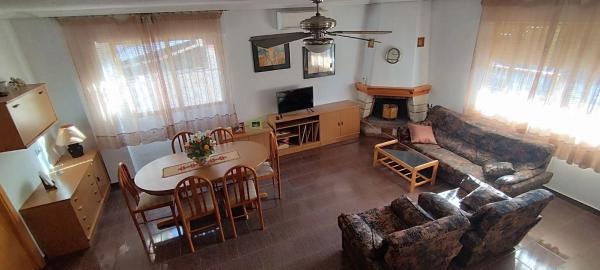 Chalet pareado photo 2