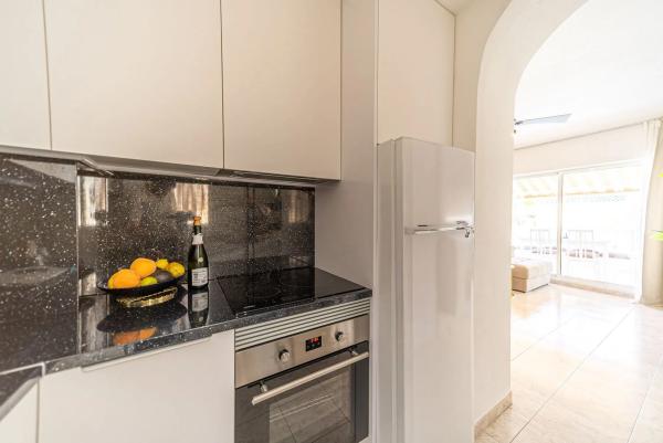Apartment for sale in  Barrio Cañada del Molino, Torrevieja photo 4