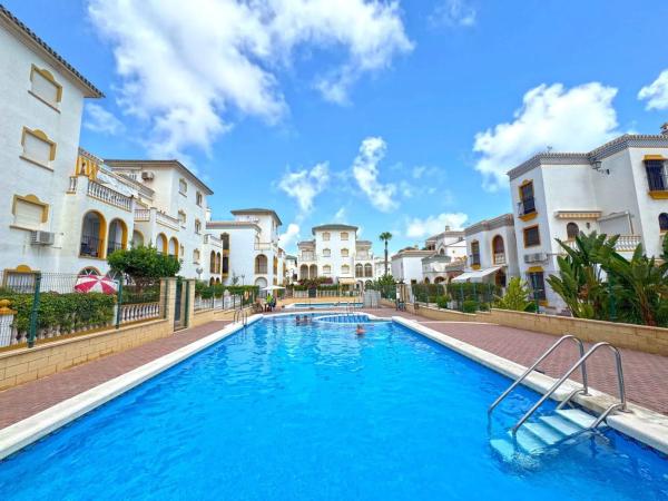 Penthouse for sale at  Calle Mimosas, 5, Torrevieja photo 1