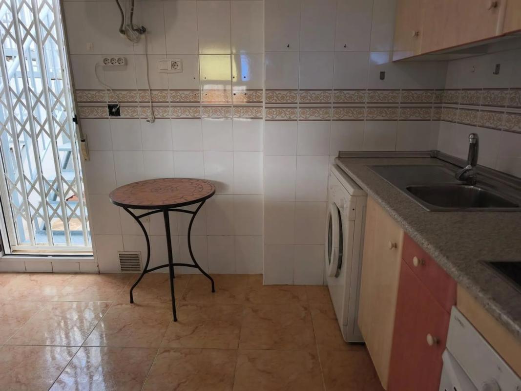 Duplex sale in Calle Mar Garcia Torregrosa, 5 R, Torrevieja photo 3
