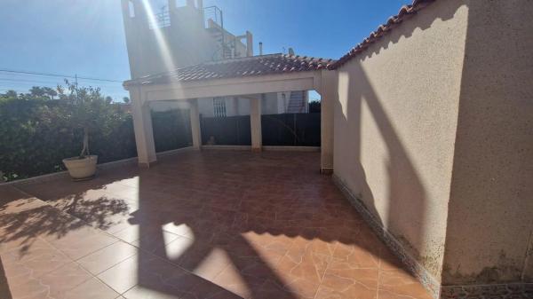 Chalet adosado photo 2