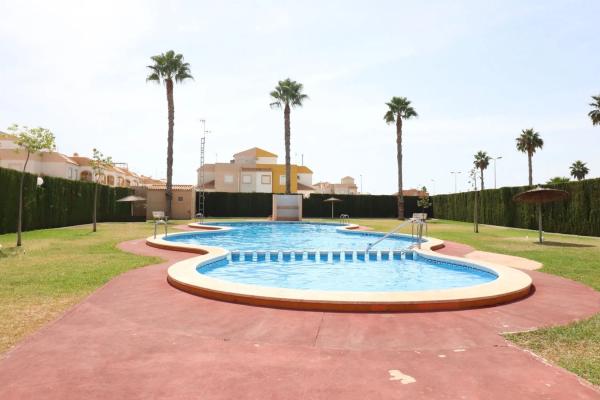 Ático en venta en  Barrio La Siesta - El Salado - Torreta, Torrevieja photo 1