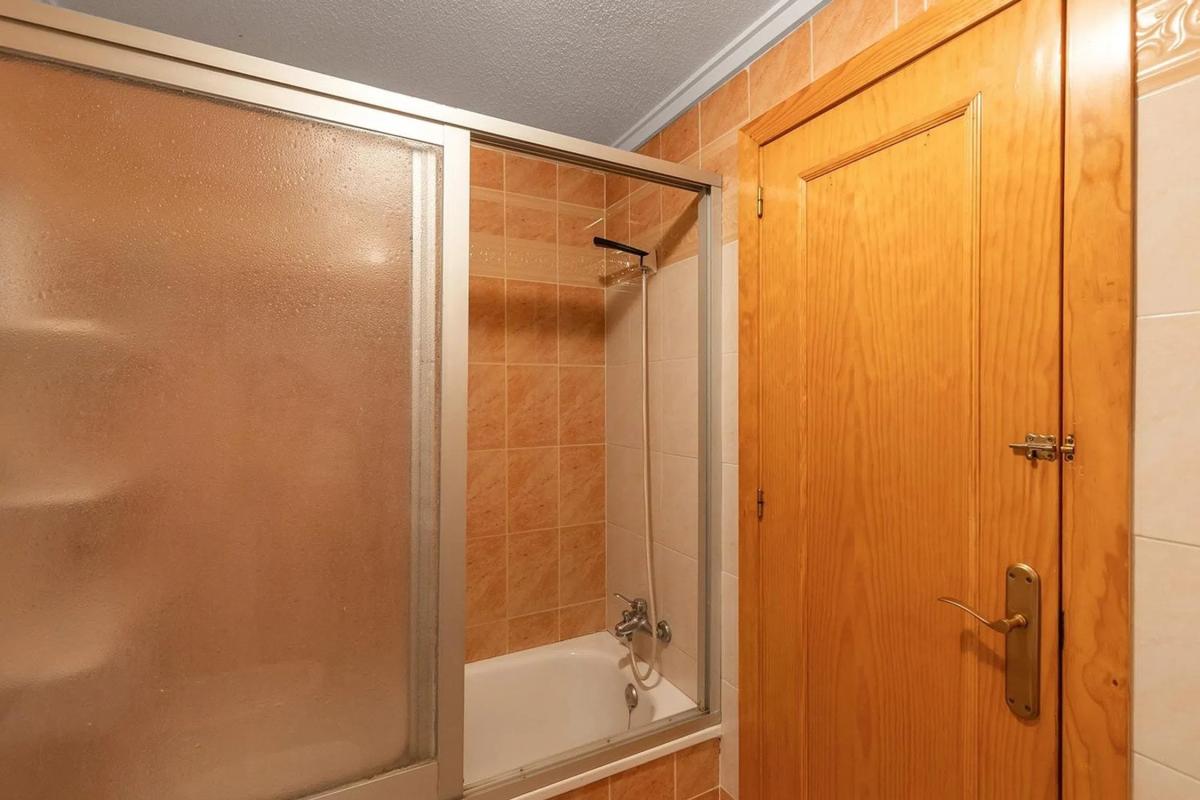 Properties for sale and rent in Spain photo 2