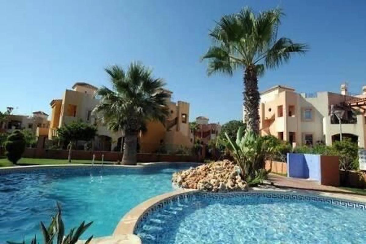 Sale of apartment in Barrio Los Balcones - Los Altos del Edén, Torrevieja
photo 1