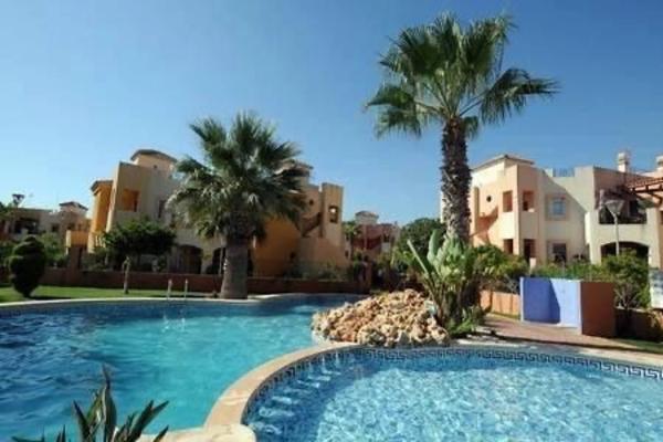 Квартира на продажу на  Barrio Los Balcones - Los Altos del Edén, Торревьеха photo 1