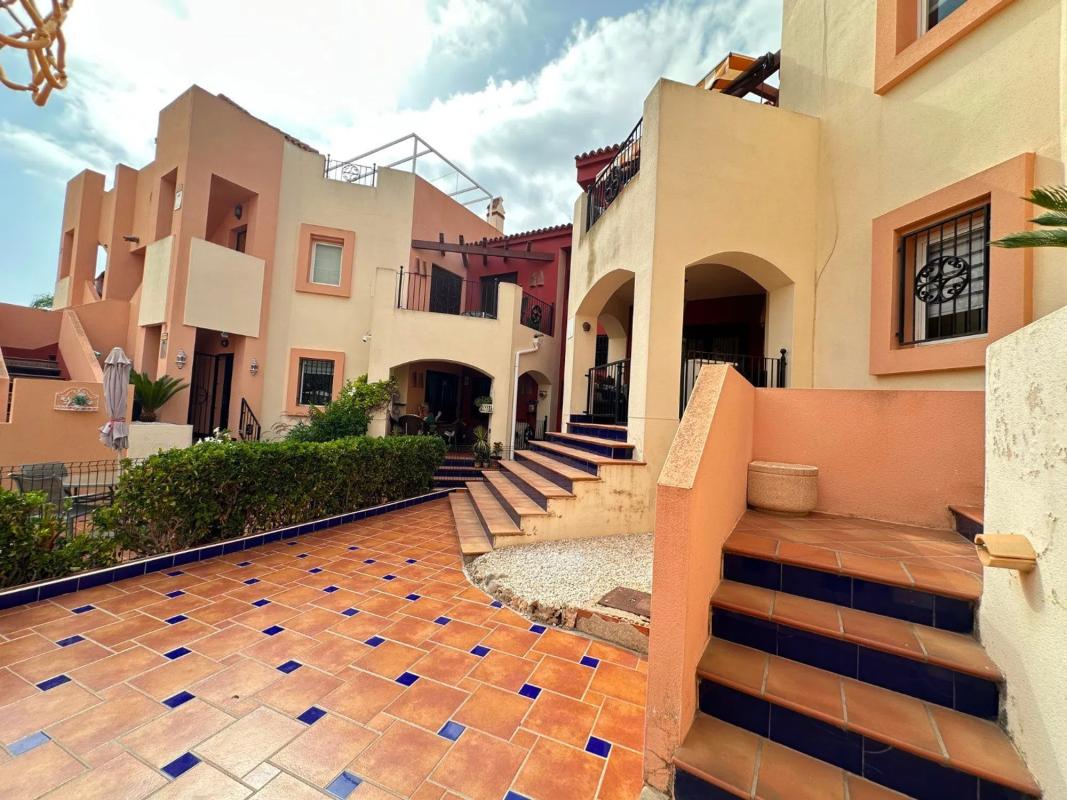 Sale of apartment in Barrio Los Balcones - Los Altos del Edén, Torrevieja
photo 3