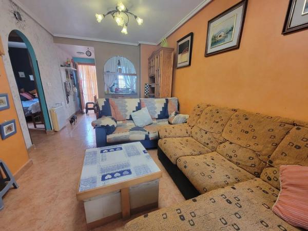 Mieszkanie na sprzedaż w  Barrio Nueva Torrevieja, Torrevieja photo 1