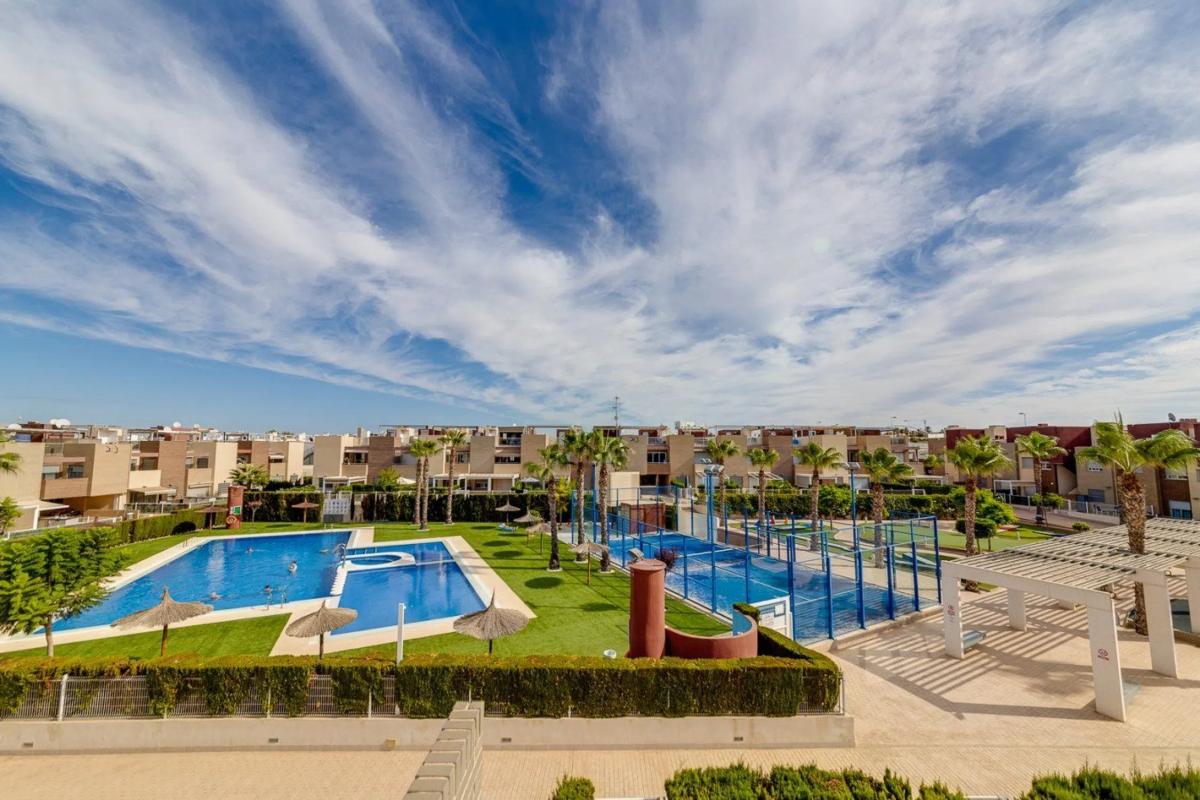 Properties for sale and rent in Spain photo 2