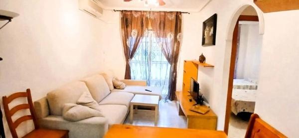 Piso en venta en Barrio Avenida Habaneras - Curva de Palangre, Torrevieja
photo 1