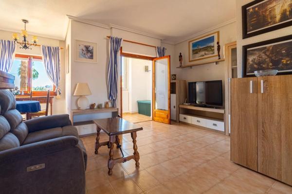 Apartment for sale in  Avenida de las Olas, 4, Torrevieja photo 1