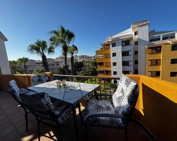 Apartment for sale in  Calle Mar Gruesa s/n, Torrevieja photo 1