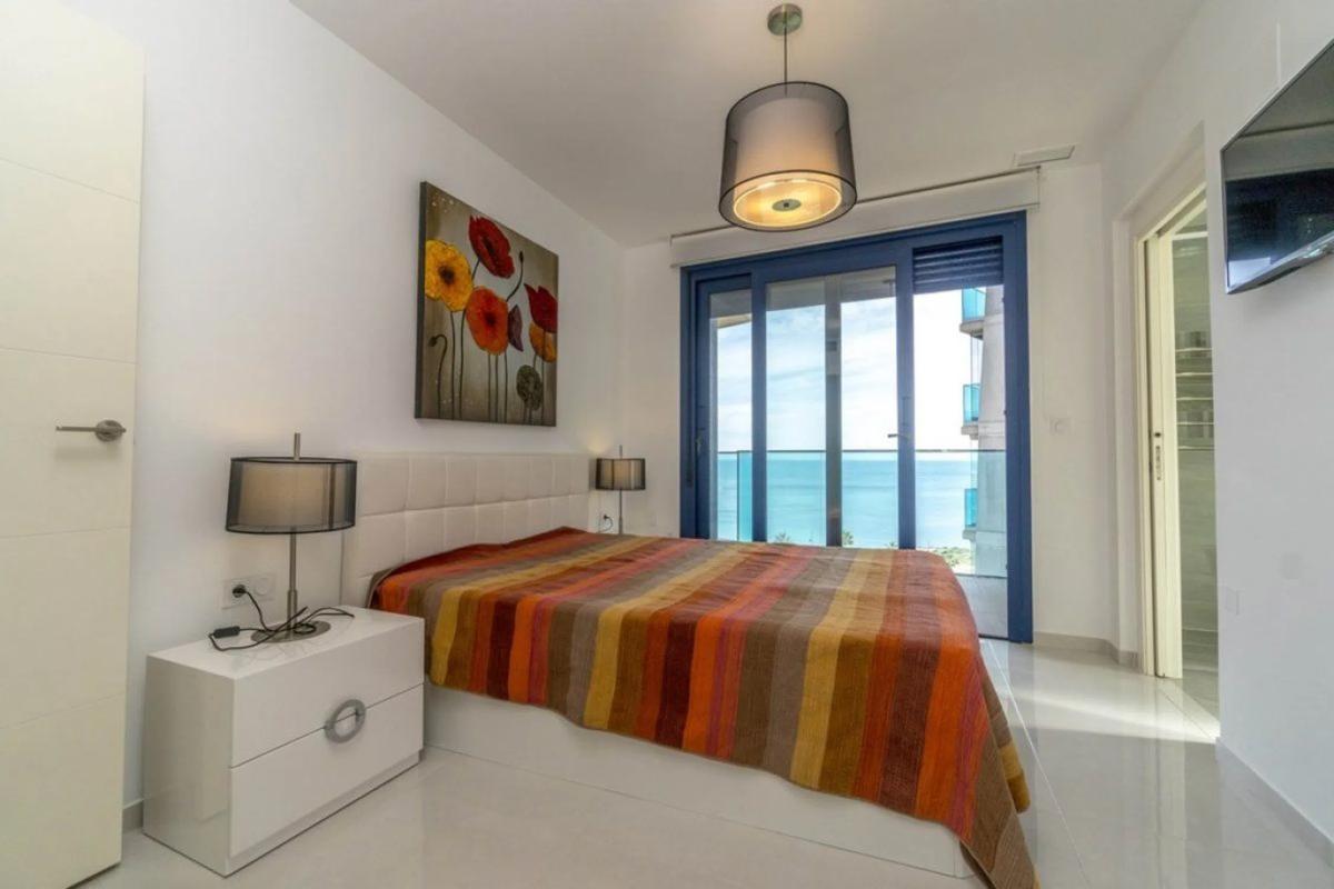 Sale of apartment in Calle Mar Llana, Torrevieja
 photo 2