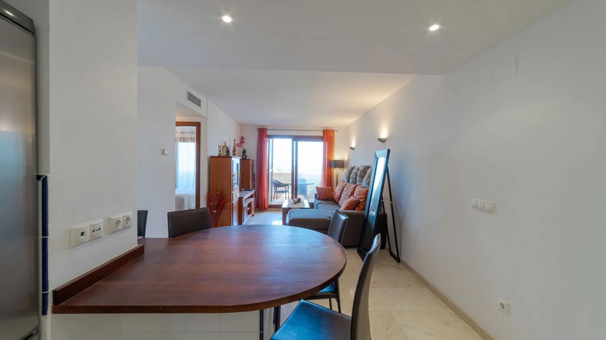 Продажа квартиры на Calle Mar de Fondo, Торревьеха
photo 3