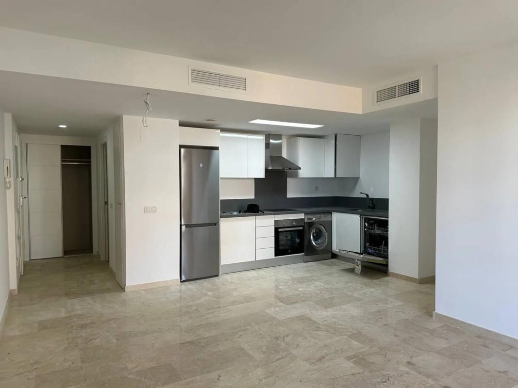 Venta de piso en Calle del Tornado, Torrevieja
 photo 4