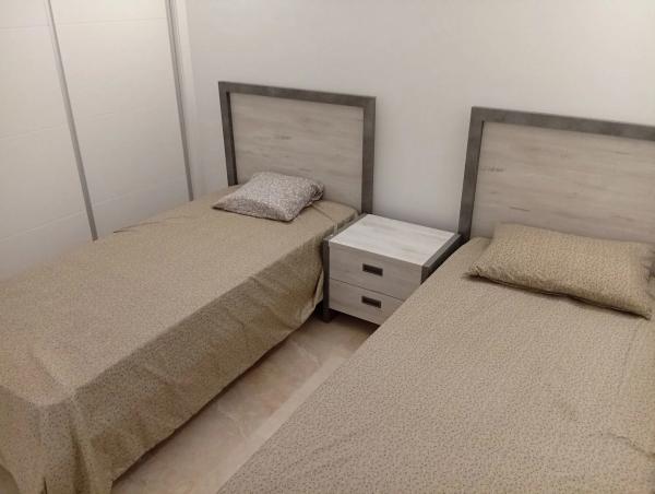 Piso en venta en Calle Tornado, 2, Torrevieja
photo 1