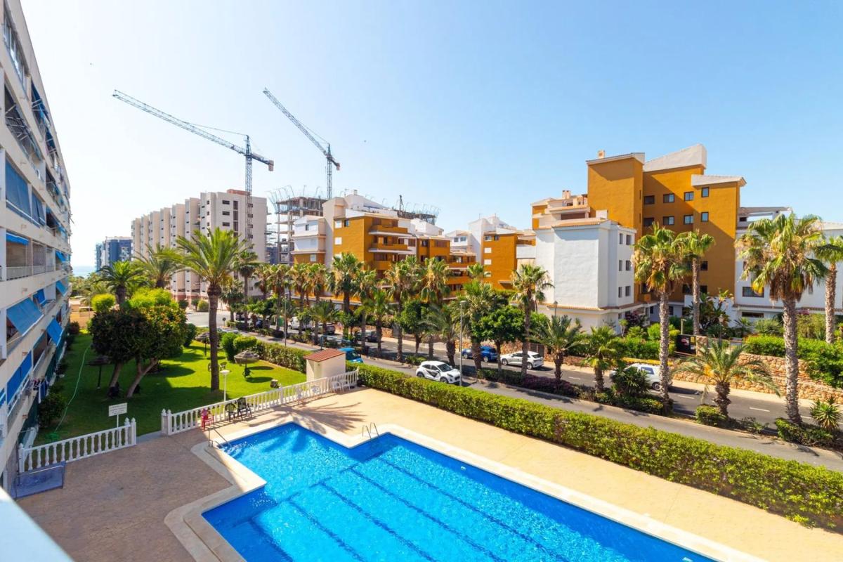 Venta de piso en Calle Bajamar, Torrevieja
photo 5