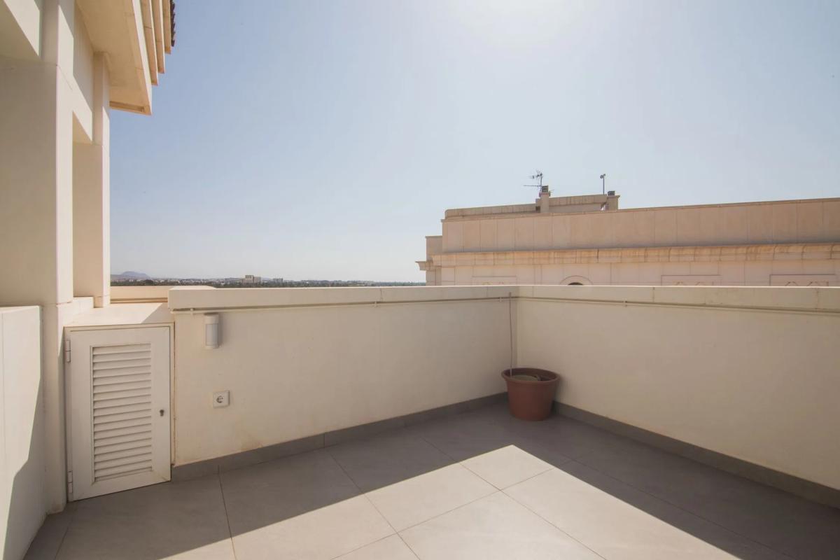 Venta de ático en AV PINTOR JUAN DE JUANES, Elche / Elx photo 5