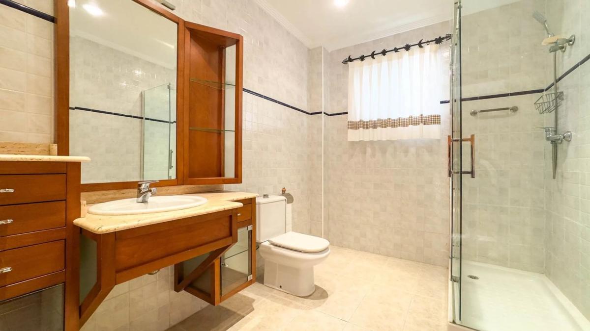 Properties for sale and rent in Spain photo 4