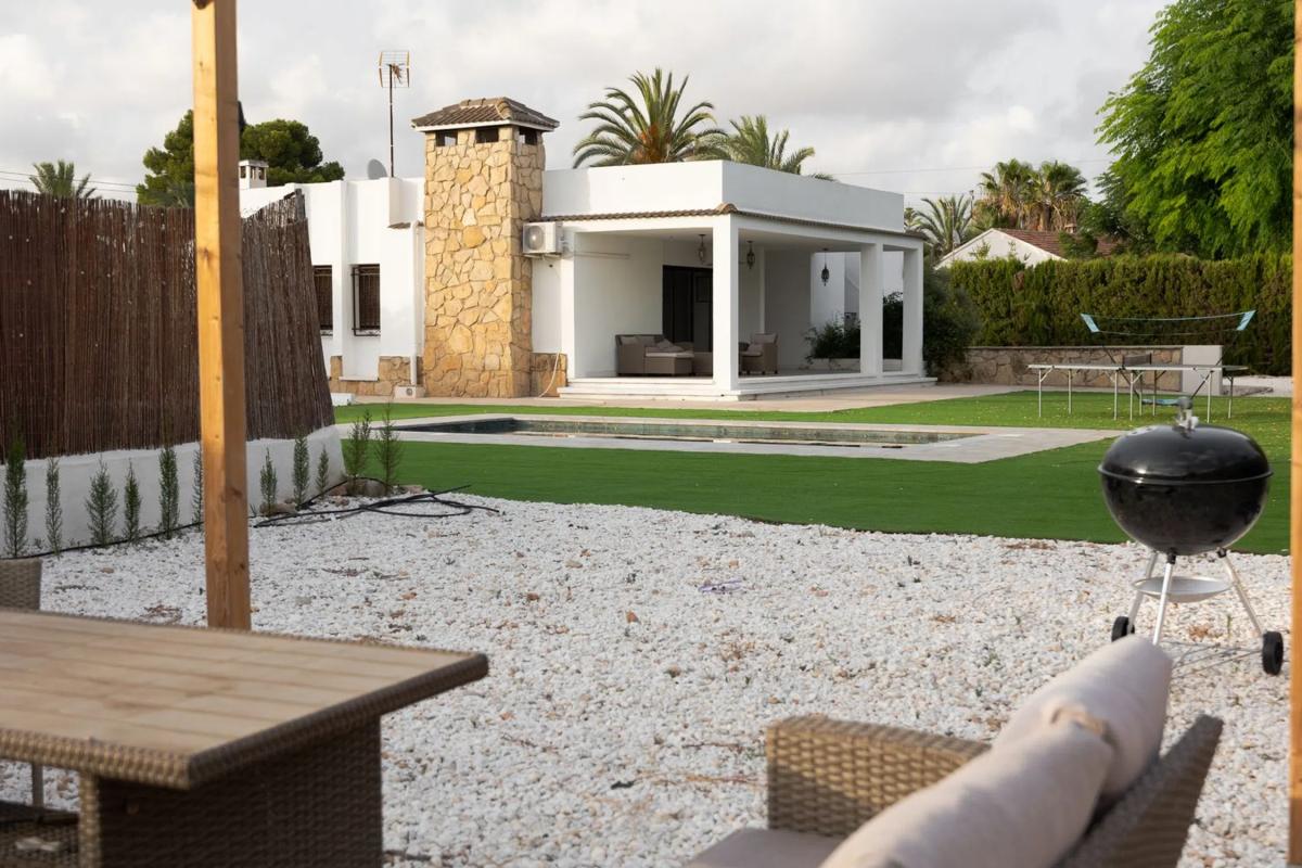 Properties for sale and rent in Spain photo 3