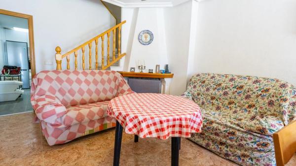 Casa independiente en avenida Vicente Blasco Ibañez thumbnail 1