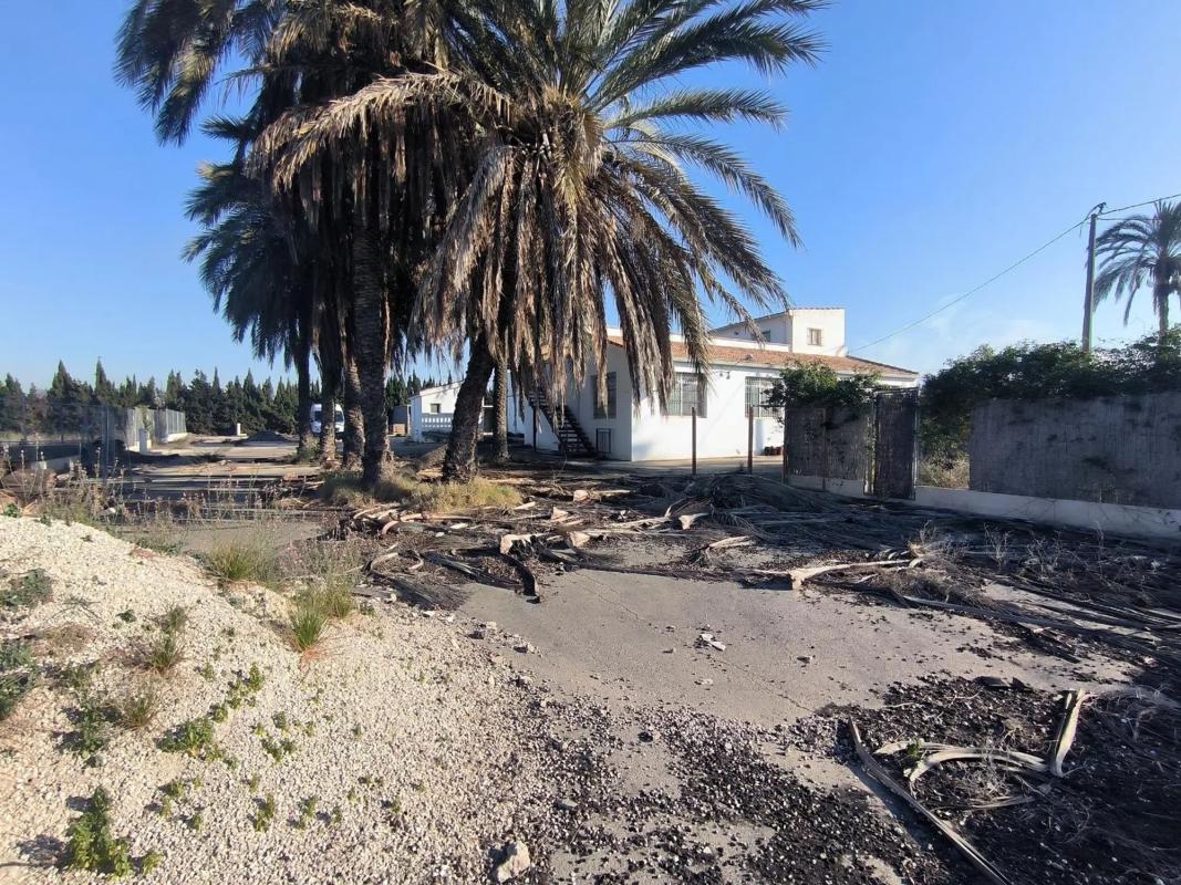 Properties for sale and rent in Spain photo 2