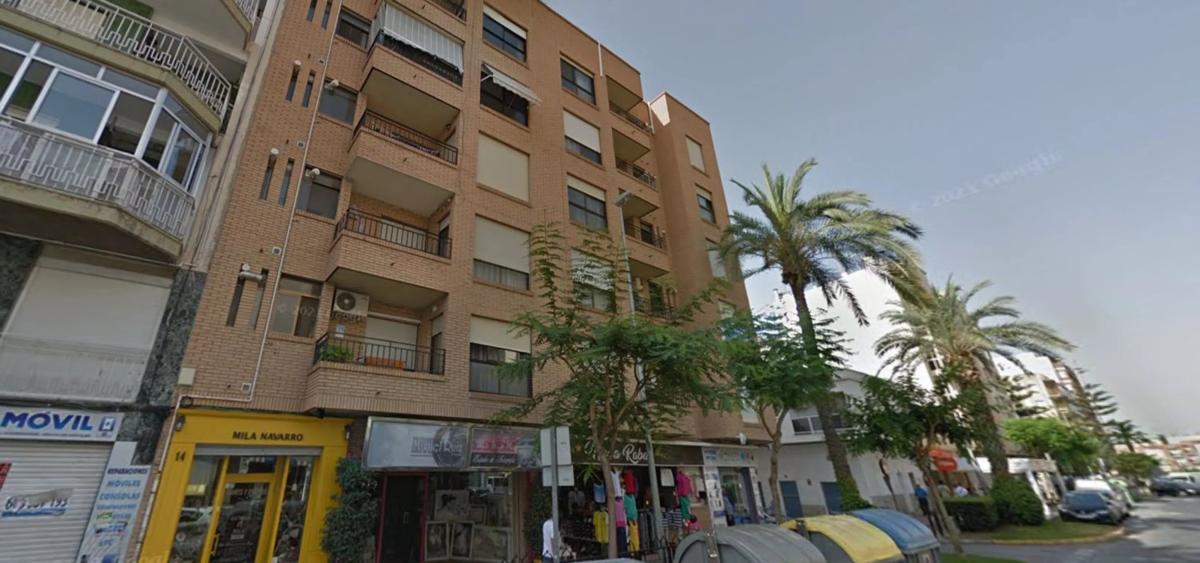 Venta de piso en Avenida Sant Vicent Ferrer, Crevillente
photo 1