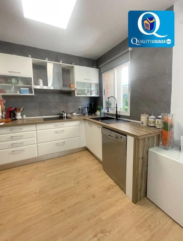 Sale of independent chalet in Gran Vista-Olivo de Oro, Gran Alacant
 photo 3