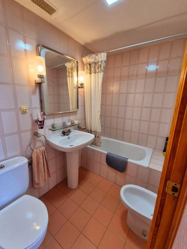 Propiedades en venta y alquiler en España photo 2