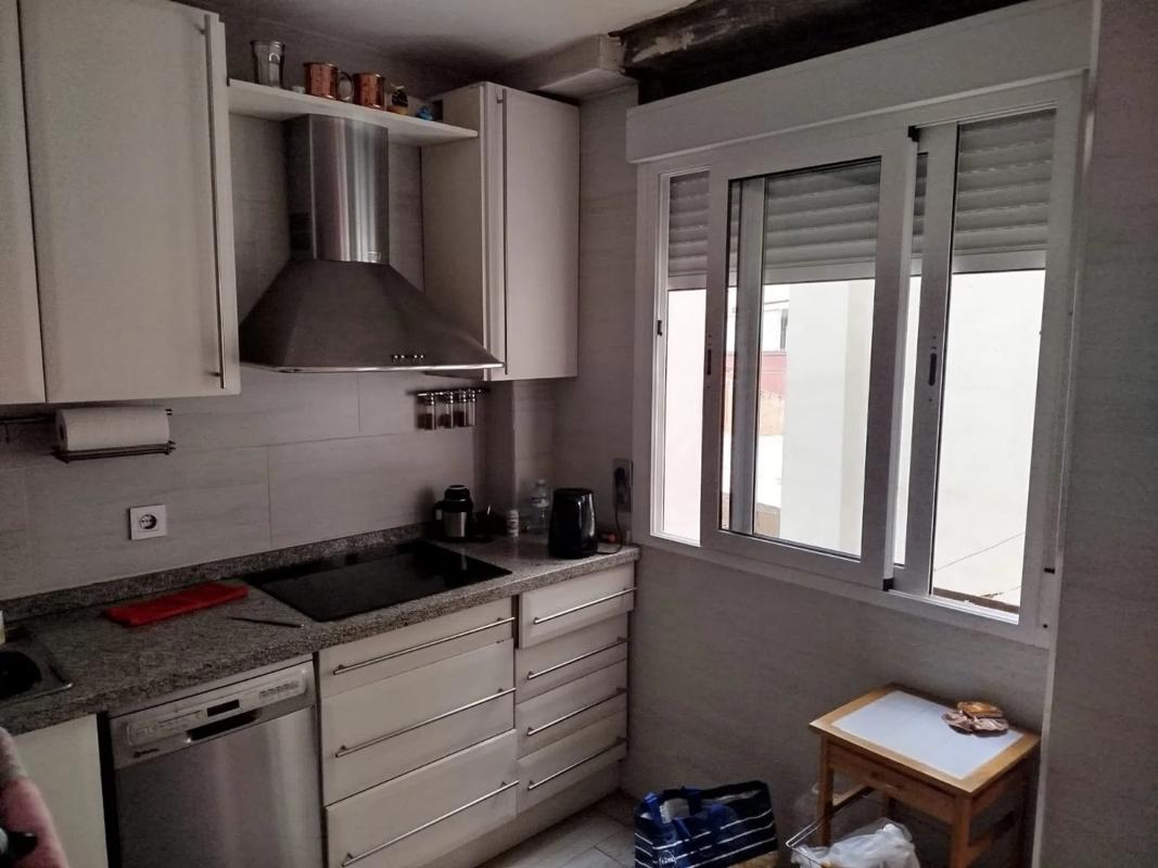 Sale of apartment in CL GENERAL ELIZAICIN, Alicante
 photo 2
