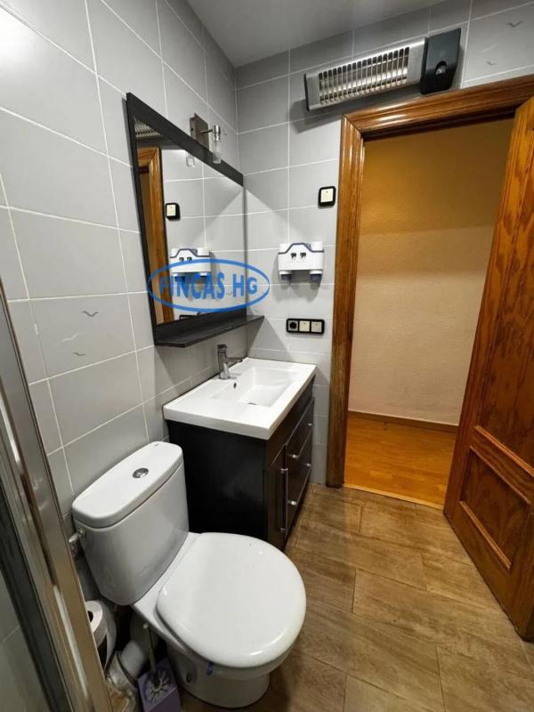 Venta de piso en Barrio Plà del Bon Repòs-La Goteta, Alicante / Alacant
 photo 5