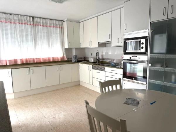 Квартира на продажу на  Avenida de Ramón y Cajal, Аликанте / Алакант photo 4