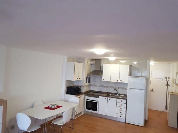 Apartment for sale in  Avenida de Villajoyosa, Alicante photo 3