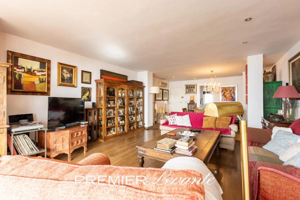 Venta de piso en Avenida de la Costa Blanca, Alicante / Alacant
photo 3