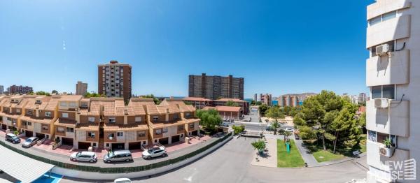 Apartment for sale in  Calle del Curricán, Alicante photo 1