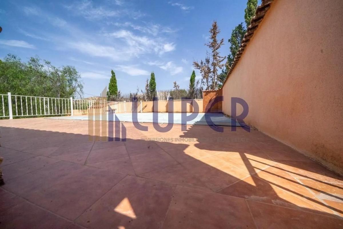 Propiedades en venta y alquiler en España photo 1