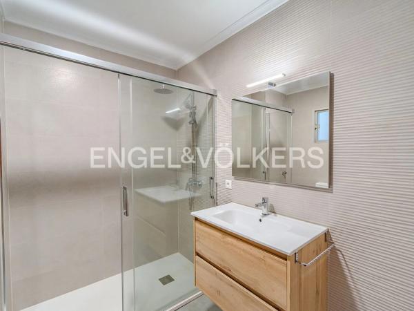 Квартира на продажу на  Calle Pintor Lorenzo Casanova, 66, Аликанте / Алакант photo 4