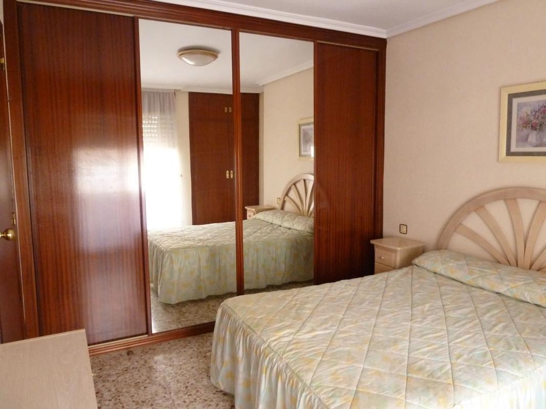 Venta de piso en Calle Astrónomo Comas Sola, 9, Alicante / Alacant
photo 3