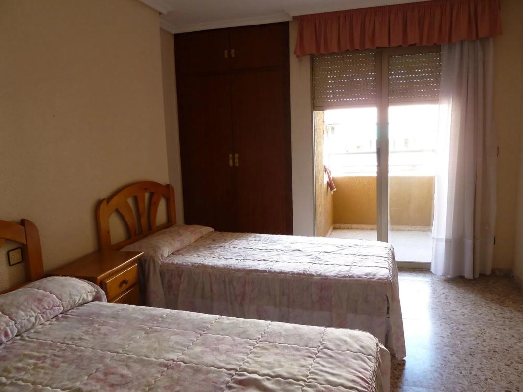 Venta de piso en Calle Astrónomo Comas Sola, 9, Alicante / Alacant
photo 5