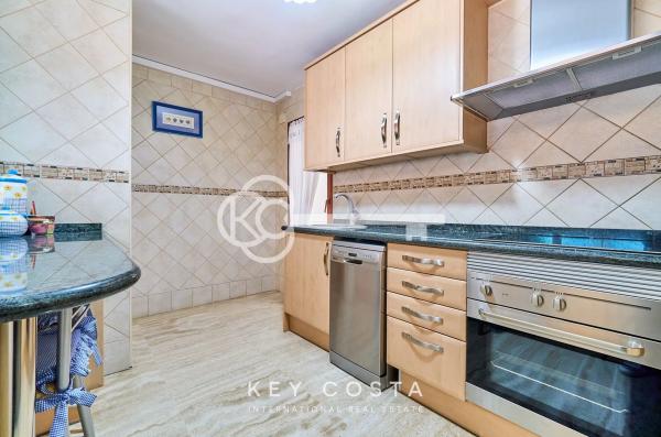 Квартира на продажу на Avenida Oscar Espla, Аликанте / Алакант photo 1