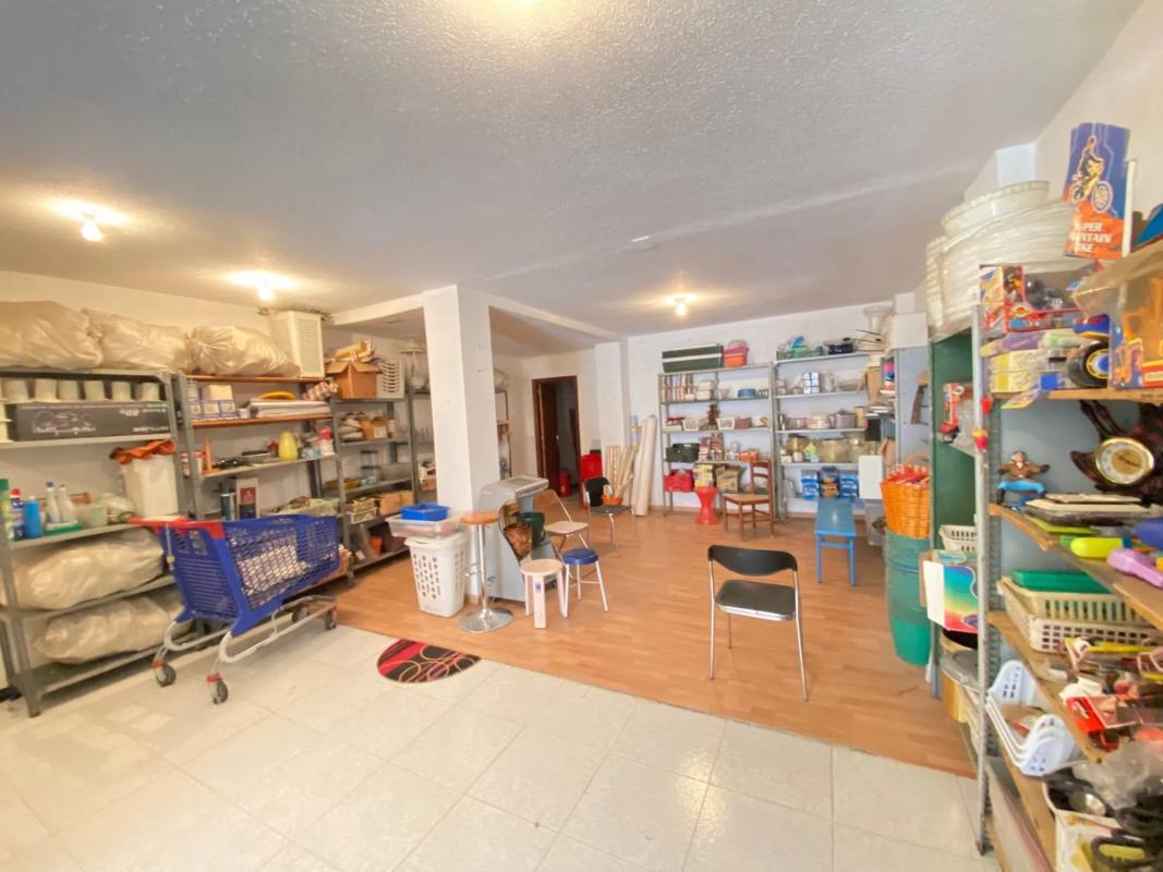 Sale of apartment in Calle San Benito, Alicante
photo 3