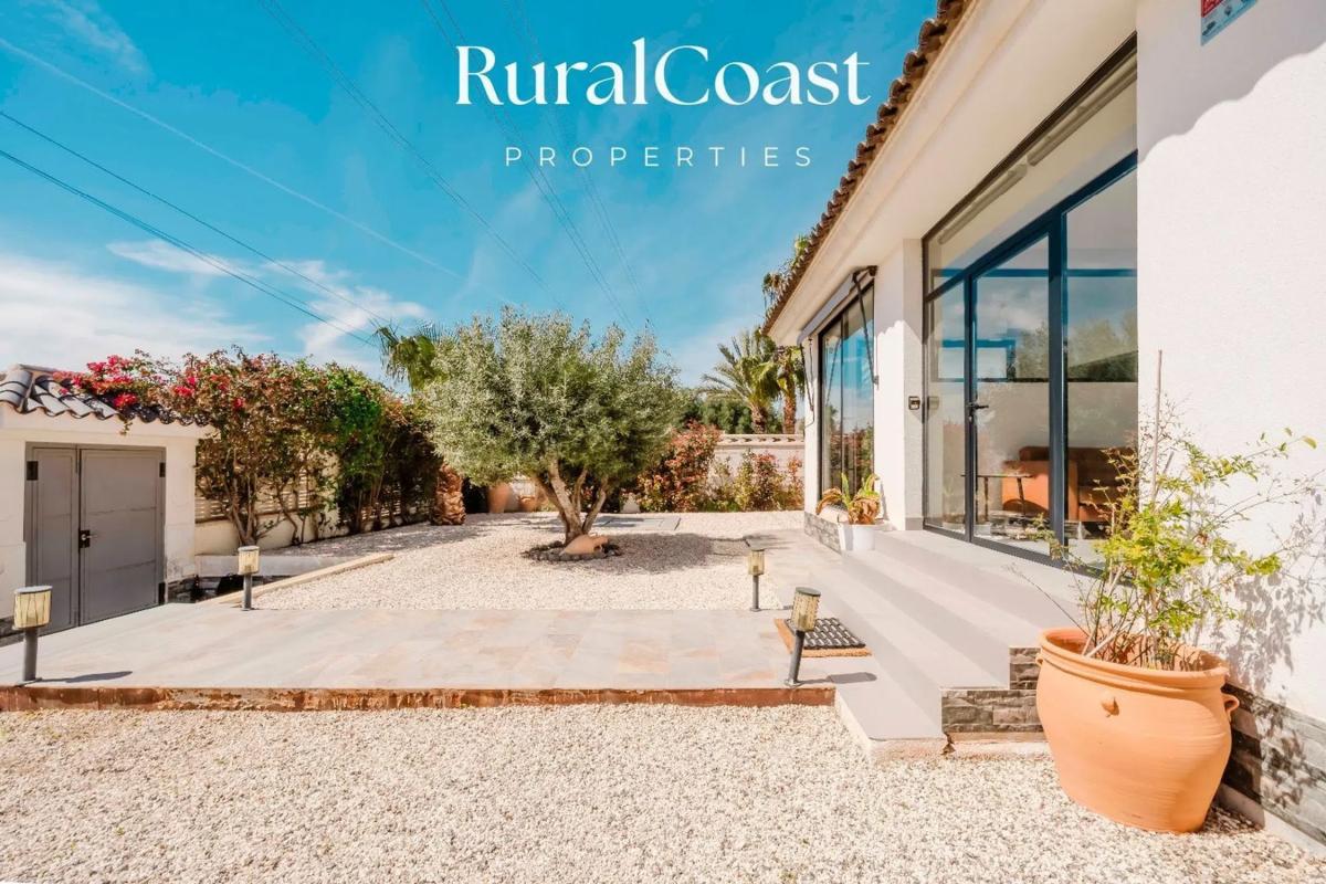 Properties for sale and rent in Spain photo 3