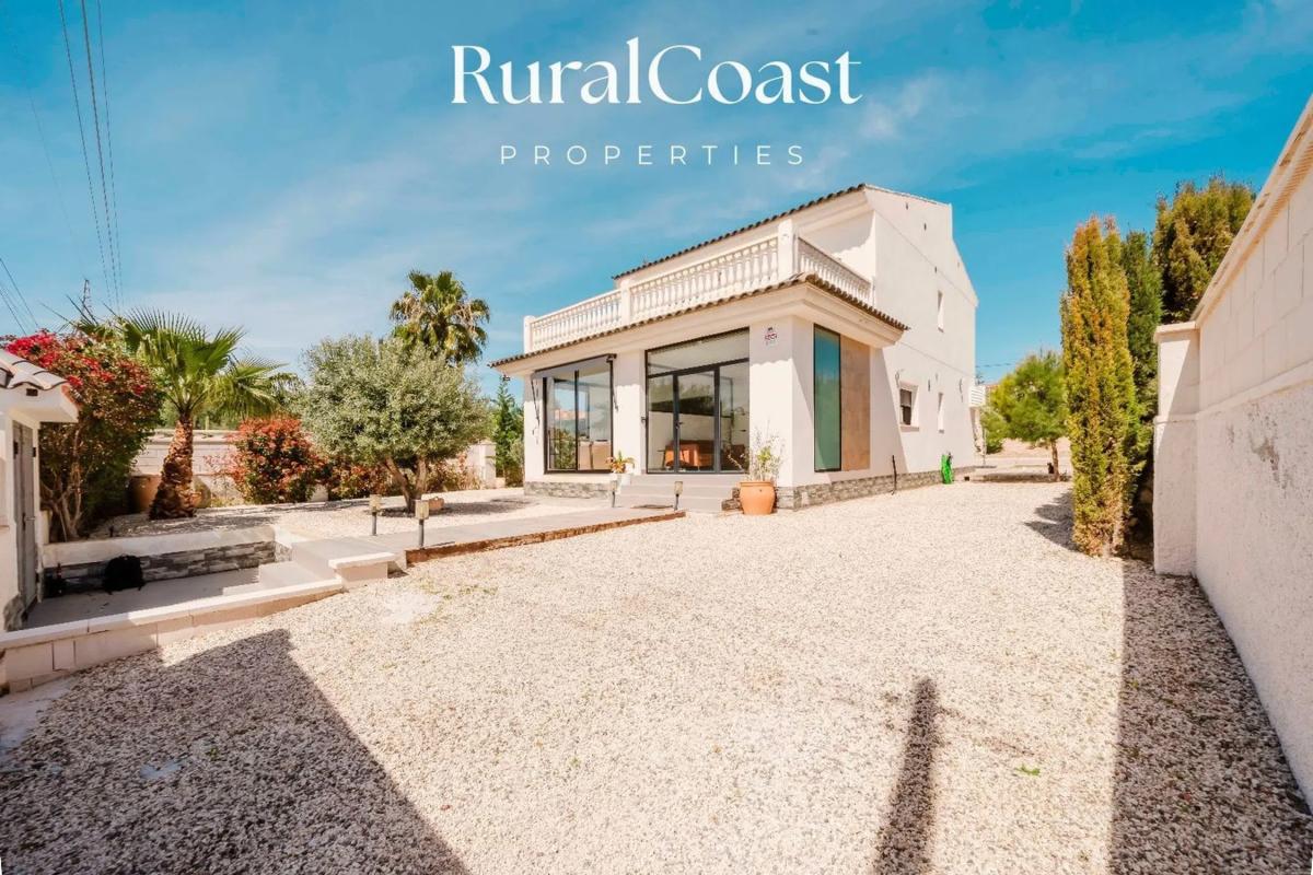 Properties for sale and rent in Spain photo 5