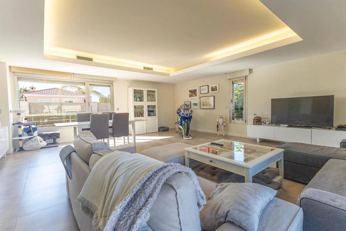 Properties for sale and rent in Spain photo 4