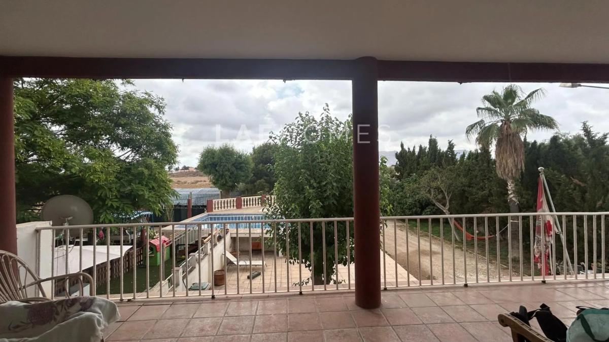 Properties for sale and rent in Spain photo 4