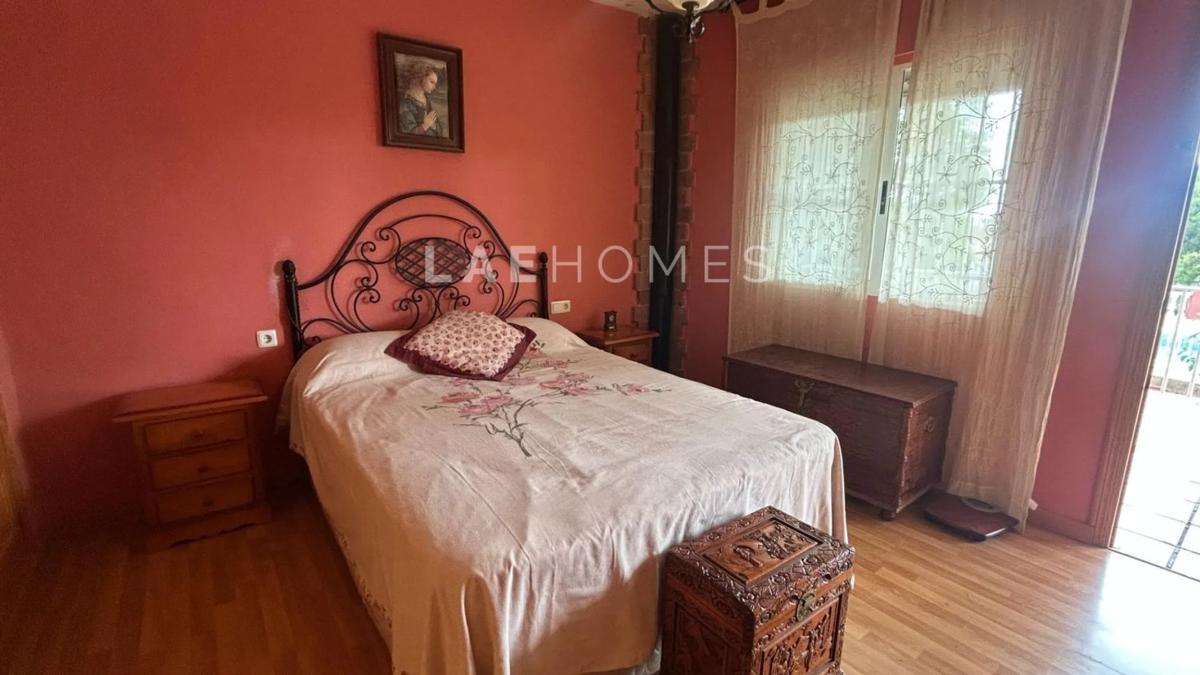 Properties for sale and rent in Spain photo 5
